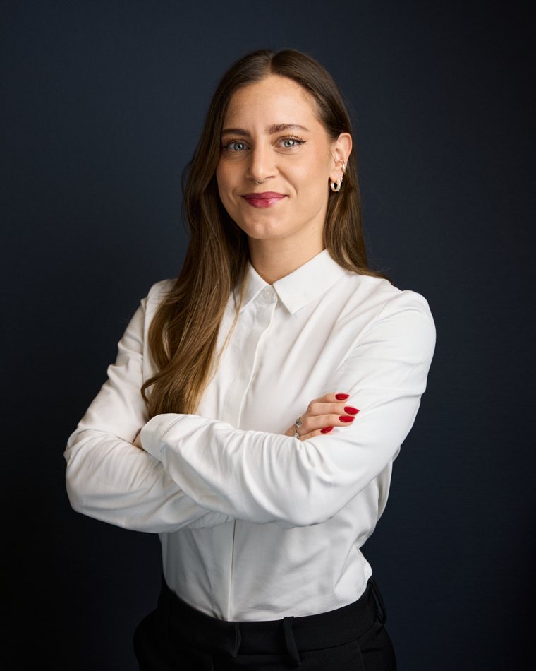 Karoline Fjellstad Andersen — Advokat, Greaker × Storrvik Advokatfirma